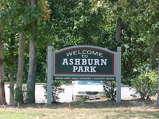 Picture of Ashburn Park sign